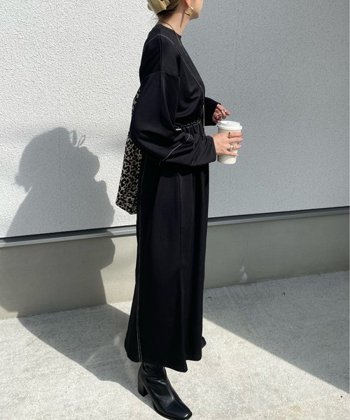 y/m by misato（イムバイミサト）の「ポンチウエストドロストワンピース（ワンピース・レディース・ブラック/アイボリー/チャコールグレー・FREE）」の16枚目の写真