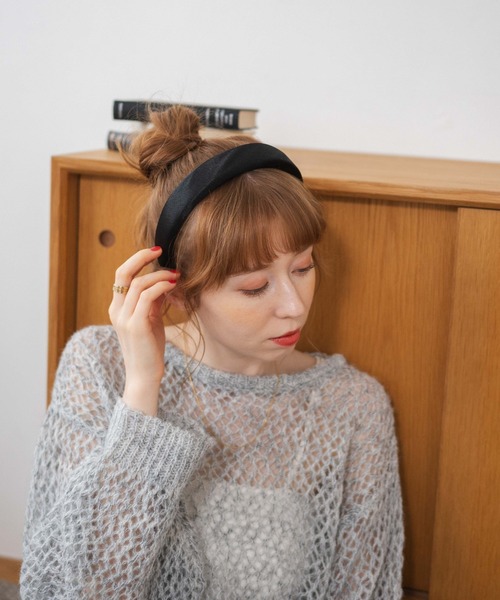 WEGO（ウィゴー）の「WEGO/ボリュームサテンカチューシャ（カチューシャ・レディース・ホワイト/ブラック・FREE）」の7枚目の写真