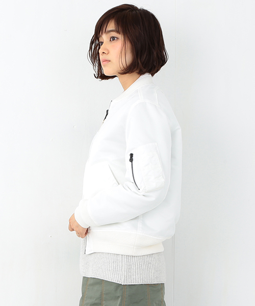 Ray BEAMS(レイビームス)の「◇White Mountaineering×Ray BEAMS / 別注 リバーシブル MA-1(ミリタリージャケット・レディース・ホワイト・ONE SIZE)」の9枚目の写真