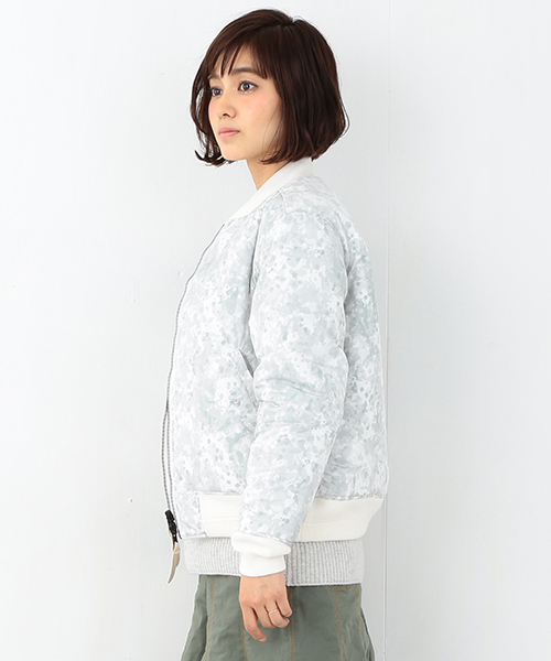 Ray BEAMS(レイビームス)の「◇White Mountaineering×Ray BEAMS / 別注 リバーシブル MA-1(ミリタリージャケット・レディース・ホワイト・ONE SIZE)」の12枚目の写真