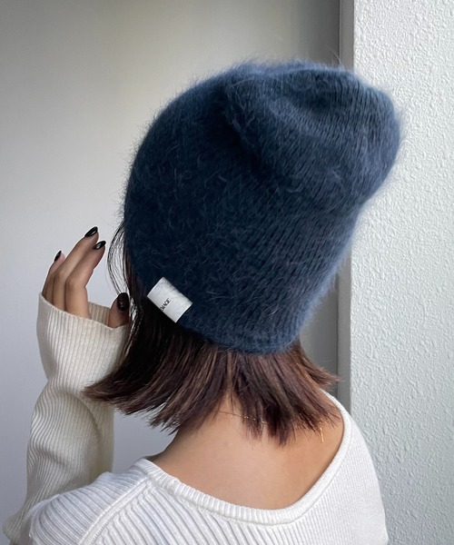 CAPRICIEUX LE'MAGE(カプリシューレマージュ)の「アンゴラビーニー(ニットキャップ/ビーニー・レディース・グレイッシュベージュ/ブラック/ネイビー/オフホワイト・FREE)」の16枚目の写真