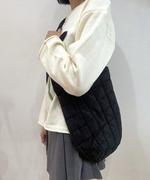 COMON＋（コモンプラス）の「大きめ 軽量 キルティング ラウンドショルダーバック（ショルダーバッグ）」