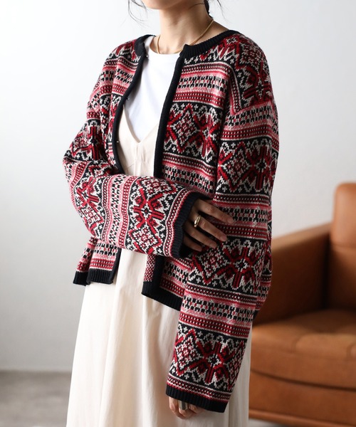 COMMRE（コムル）の「vintageジャガードカーディガン（カーディガン/ボレロ・レディース・ブルー/ピンク・FREE）」の12枚目の写真