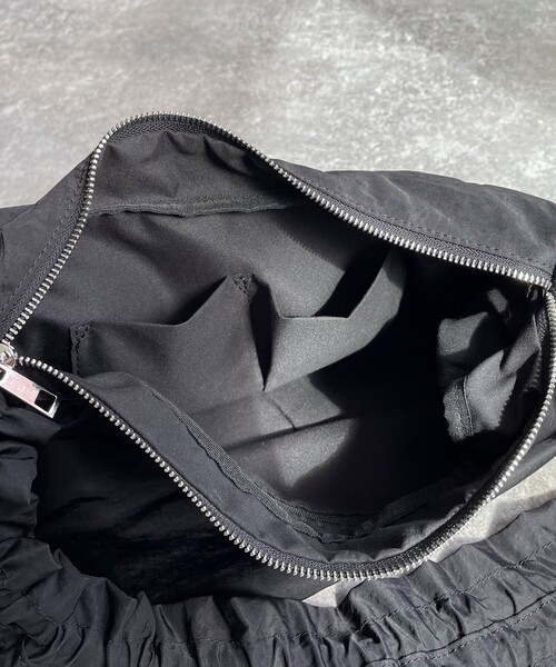 fredy emue（フレディエミュ）の「フリーアジャストワイドベルトバッグ（ショルダーバッグ・レディース・ブラウン/ブラック・FREE）」の14枚目の写真