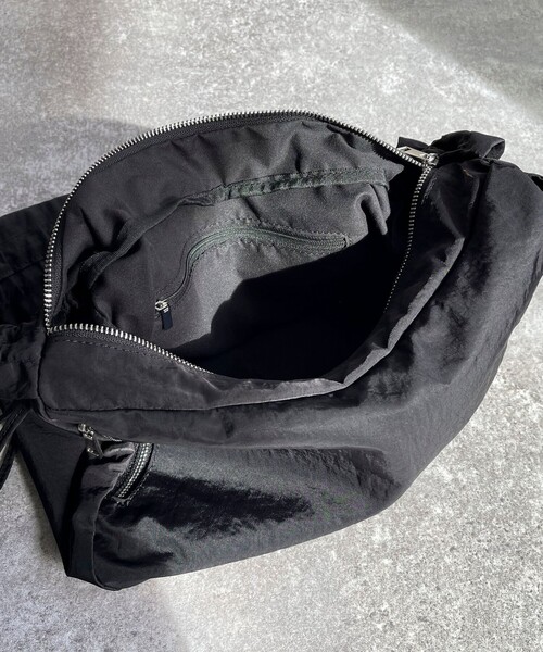 fredy emue（フレディエミュ）の「フリーアジャストワイドベルトバッグ（ショルダーバッグ・レディース・ブラウン/ブラック・FREE）」の15枚目の写真