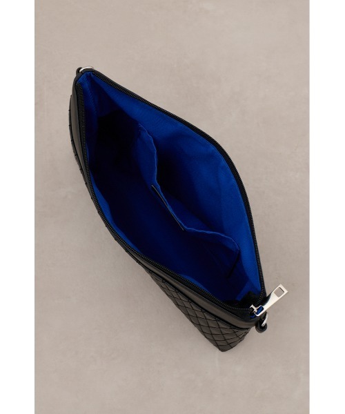 AZUL by moussy（アズールバイマウジー）の「ダイヤモンドキルト2WAYクラッチバッグ（クラッチバッグ・メンズ・ブラック・FREE）」の9枚目の写真
