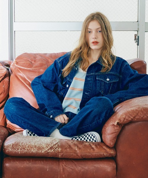 RNA（アールエヌエー）の「R4184 ルーズワイドストレートパンツ（デニムパンツ・レディース・インディゴブルー・MEDIUM/SMALL）」の22枚目の写真