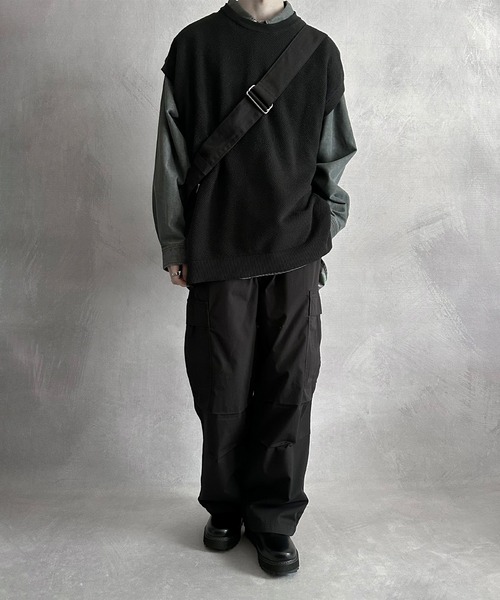 SERACE(セラス)の「【SERACE】Loose big shoulder bag / ルーズビッグショルダーバッグ(大容量&長さ調節可能)(ショルダーバッグ・メンズ・グレー/オフホワイト/ブラック/ブラック系/ホワイト系・FREE)」の13枚目の写真