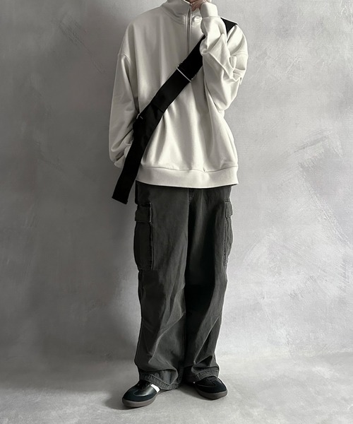 SERACE(セラス)の「【SERACE】Loose big shoulder bag / ルーズビッグショルダーバッグ(大容量&長さ調節可能)(ショルダーバッグ・メンズ・グレー/オフホワイト/ブラック/ブラック系/ホワイト系・FREE)」の14枚目の写真