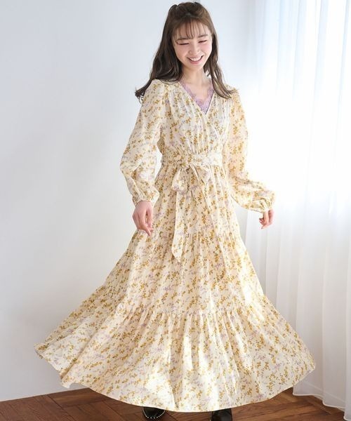 mysty woman(ミスティウーマン)の「【上西星来さんコラボ】Vネックレースタンク 104417(タンクトップ・レディース・ブラック/オフホワイト/ピンク・FREE)」の18枚目の写真