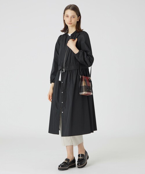 BLUE LABEL CRESTBRIDGE（ブルーレーベルクレストブリッジ）の「クレストブリッジチェックPVCスクエアポシェット（ショルダーバッグ・レディース・レッド/ベージュ系その他/オレンジ系その他/ロイヤルブルー・FREE）」の5枚目の写真