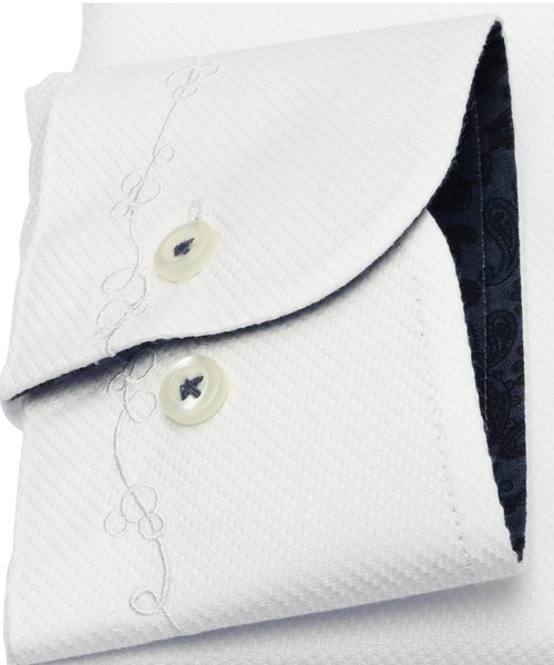 TOKYO SHIRTS（トウキョウシャツ）の「【Disney ディズニー】形態安定ノーアイロン ボタンダウン 長袖ビジネスワイシャツ（ビジネスシャツ・メンズ・ホワイト・首回り37cm-裄丈80cm/首回り39cm-裄丈80cm/首回り39cm-裄丈84cm/首回り41cm-裄丈82cm/首回り41cm-裄丈86cm/首回り42cm-裄丈82cm/首回り42cm-裄丈86cm/首回り43cm-裄丈82cm/首回り43cm-裄丈86cm/首回り37cm-裄丈84cm）」の4枚目の写真