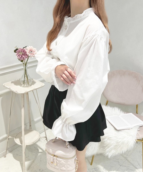 apres jour（アプレジュール）の「キラキラボタンブラウス【ZOZOTOWN限定アイテム】（シャツ/ブラウス・レディース・オフホワイト/ブラック/ラベンダー・フリー/X-LARGE）」の7枚目の写真