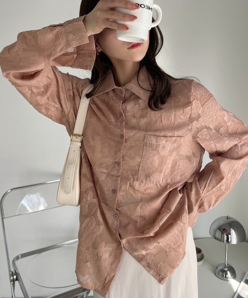 Ada.(エイダ)の「フラワー シアー ジャガード シャツ(シャツ/ブラウス・レディース・ブラック/ホワイト/ブラウン・FREE)」の3枚目の写真