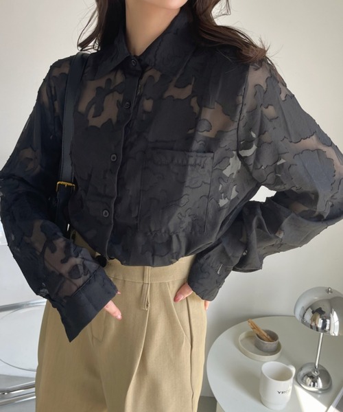 Ada.(エイダ)の「フラワー シアー ジャガード シャツ(シャツ/ブラウス・レディース・ブラック/ホワイト/ブラウン・FREE)」の4枚目の写真