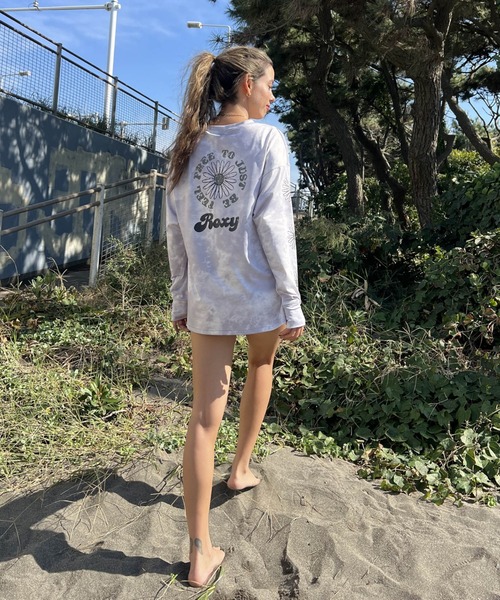 ROXY（ロキシー）の「FEEL FREE L/S RASH/ロキシー長袖ラッシュガード(水着）（ラッシュガード・レディース・オレンジ/ホワイト/グレー・SMALL/MEDIUM/LARGE）」の21枚目の写真