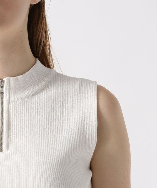 FOREVER 21(フォーエバー トゥエンティーワン)の「【2024SS】トラックニットベスト(ベスト・レディース・オフホワイト/ブラック/ネイビー・SMALL/MEDIUM)」の20枚目の写真