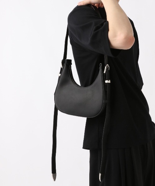 ムーンBAG(HARE) ショルダーバッグ HARE（ハレ）の「ムーンBAG(HARE)（ショルダーバッグ）」 - WEAR