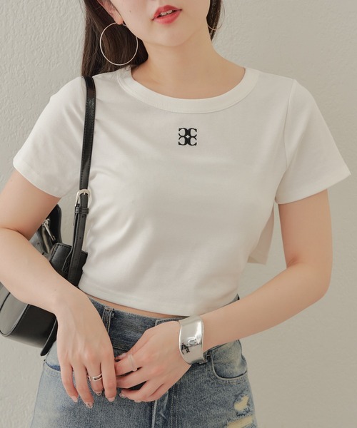 Chico(チコ)の「【ZOZOTOWN限定/REVIVAL】ウエストリボンロゴ刺繍チビT(Tシャツ/カットソー・レディース・ホワイト/ベージュ/ブラック・FREE)」の9枚目の写真