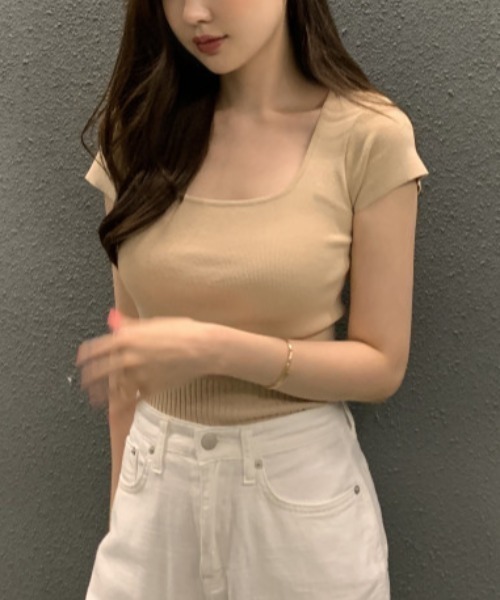 PIN（ピン）の「スクエアネックリブTシャツ（Tシャツ/カットソー・レディース・ブラック/ホワイト/グリーン/ストライプ/ベージュ・FREE）」の10枚目の写真