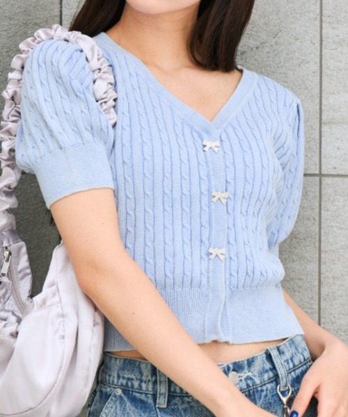 OLIVE des OLIVE（オリーブデオリーブ）の「ケーブル半袖リボンビジュー付きカーデ 1042050020（カーディガン/ボレロ・レディース・モカ/サックスブルー/オフホワイト/チャコールグレー・FREE）」の4枚目の写真