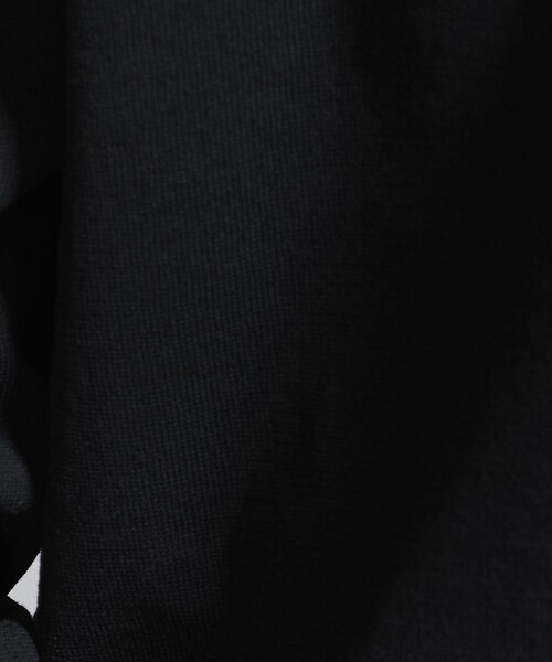 BEAUTY&YOUTH UNITED ARROWS（ビューティーアンドユースユナイテッドアローズ）の「デオドラント プレーティング ラグラン クルーネック ニット   -抗菌・防臭 ウォッシャブル-（ニット/セーター・メンズ・ピンク/ブラック/ライトグレー/コバルトブルー・S/M/L/XL）」の16枚目の写真
