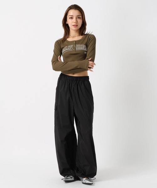FOREVER 21(フォーエバー トゥエンティーワン)の「【2024FW】リブロゴコンパクトTシャツ(Tシャツ/カットソー・レディース・カーキ/ナチュラル/グレー・FREE)」の5枚目の写真
