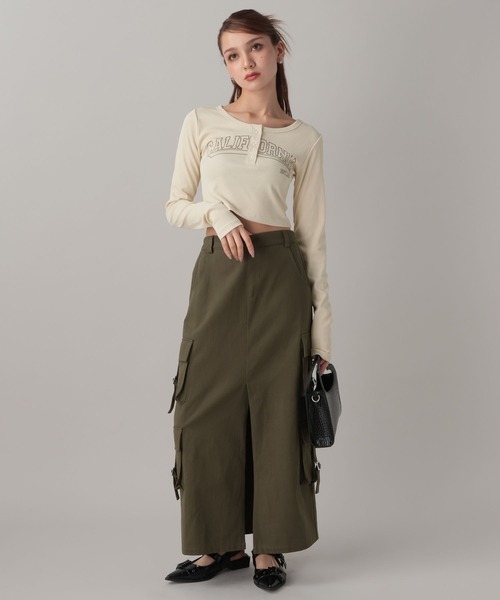 FOREVER 21(フォーエバー トゥエンティーワン)の「【2024FW】リブロゴコンパクトTシャツ(Tシャツ/カットソー・レディース・カーキ/ナチュラル/グレー・FREE)」の19枚目の写真