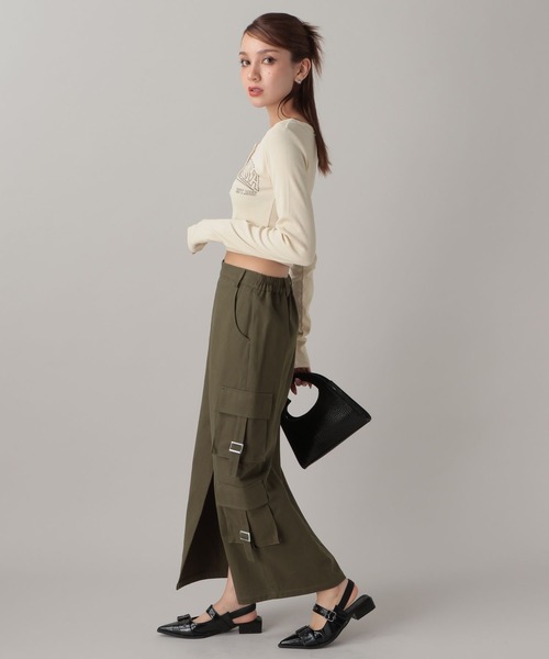 FOREVER 21(フォーエバー トゥエンティーワン)の「【2024FW】リブロゴコンパクトTシャツ(Tシャツ/カットソー・レディース・カーキ/ナチュラル/グレー・FREE)」の20枚目の写真