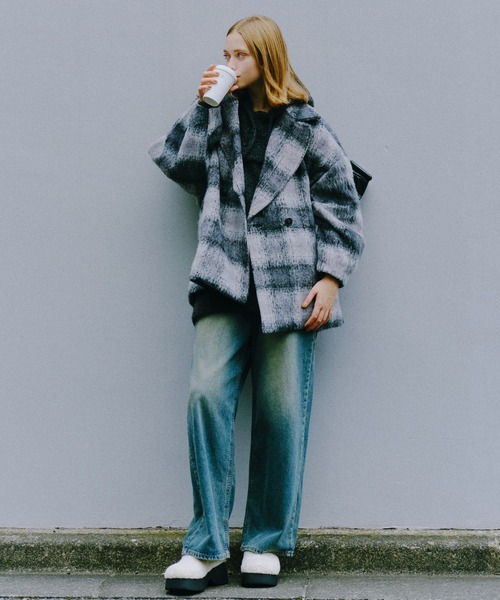 FOREVER 21（フォーエバー トゥエンティーワン）の「【2024FW】オーバーダイワイドデニム（デニムパンツ・レディース・ライトブルー/ブルー・SMALL/MEDIUM/LARGE）」の3枚目の写真