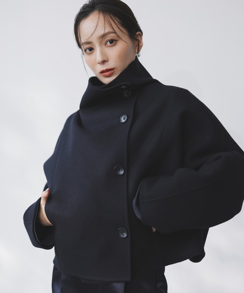 スタンドネックリバーショートコート