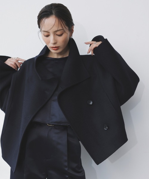 スタンドネックリバーショートコート