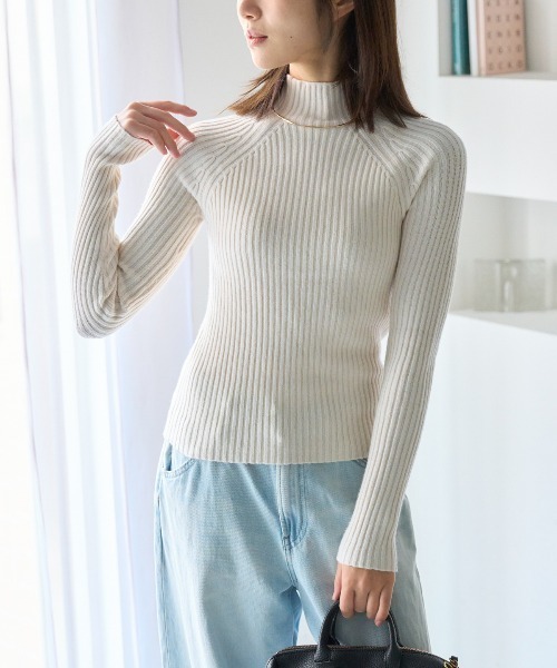 TRIANGLE PALETTE（トライアングルパレット）の「春先にもおすすめ ボトルネックリブニットプルオーバー/モックネック（ニット/セーター・レディース・グレー/ブラック/ホワイト/レッド/ベージュ/ブラウン/ホワイト系その他/ブラック系その他/ブラウン系その他・FREE）」の15枚目の写真