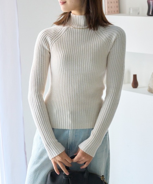 TRIANGLE PALETTE（トライアングルパレット）の「春先にもおすすめ ボトルネックリブニットプルオーバー/モックネック（ニット/セーター・レディース・グレー/ブラック/ホワイト/レッド/ベージュ/ブラウン/ホワイト系その他/ブラック系その他/ブラウン系その他・FREE）」の16枚目の写真