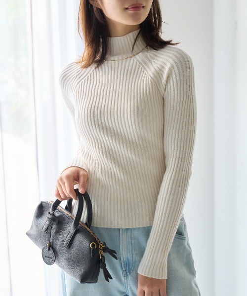 TRIANGLE PALETTE（トライアングルパレット）の「春先にもおすすめ ボトルネックリブニットプルオーバー/モックネック（ニット/セーター・レディース・グレー/ブラック/ホワイト/レッド/ベージュ/ブラウン/ホワイト系その他/ブラック系その他/ブラウン系その他・FREE）」の18枚目の写真