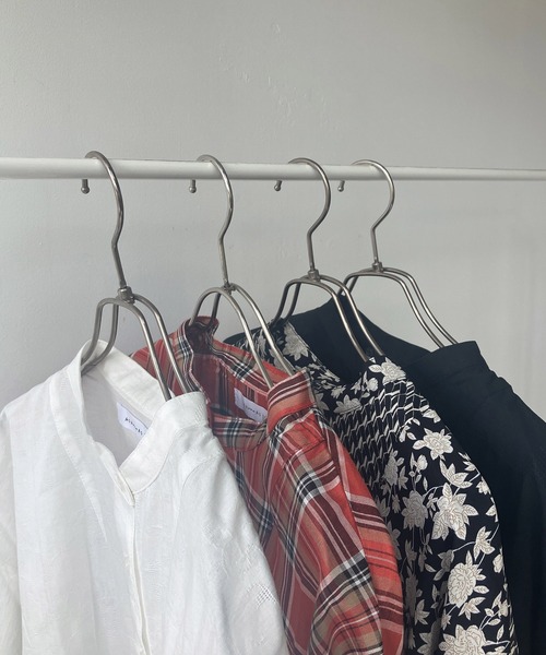 AS KNOW AS plus（アズノゥアズプラス）の「◇切り替えきりりとシャツチュニック（チュニック・レディース・ブラック系その他/ブラック系/アイボリー系/レッド系・FREE）」の19枚目の写真