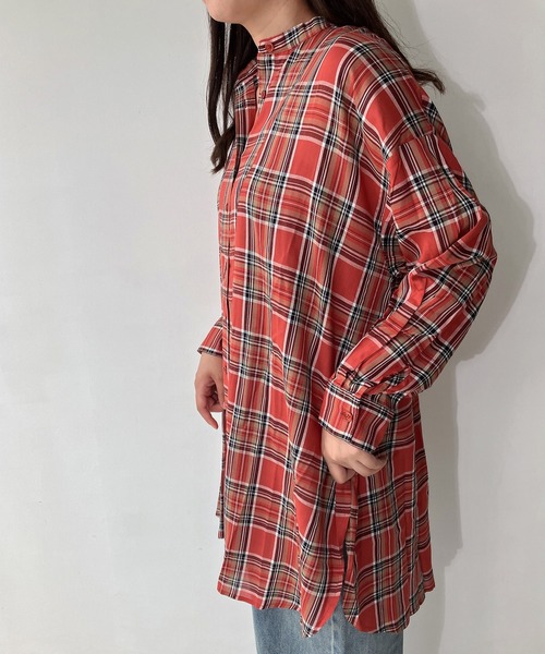 AS KNOW AS plus（アズノゥアズプラス）の「◇切り替えきりりとシャツチュニック（チュニック・レディース・ブラック系その他/ブラック系/アイボリー系/レッド系・FREE）」の13枚目の写真