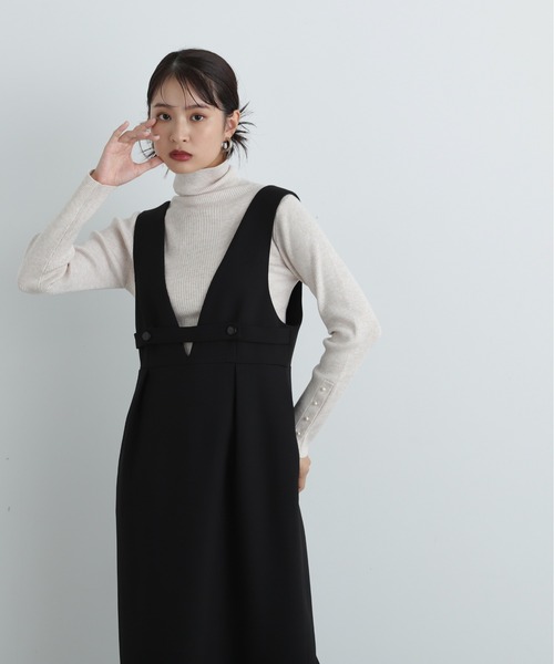 N.（N. Natural Beauty Basic）（エヌエヌナチュラルビューティーベーシック）の「パールボタンタートルネックニット《WEB限定》（ニット/セーター・レディース・ベージュ/ライトグリーン/オフホワイト/グレー・MEDIUM）」の5枚目の写真