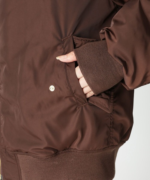 BABYLONE（バビロン）の「【WEB限定】リバーシブルMA-1（MA-1・レディース・ライトベージュ/ブラック/ネイビー/ブラウン/ベージュ・フリー）」の11枚目の写真