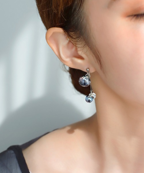 ANEMONE（アネモネ）の「クリアカラースフィアピアス（ピアス（両耳用）・レディース・マルチ/ブルー・FREE）」の2枚目の写真