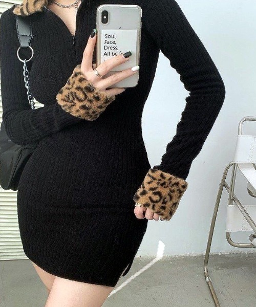 d.i.aノースリーブミニワンピース ブラック/ヒョウ柄 セール】ニットショート丈トップス+ ノースリーブミニワンピース 2点