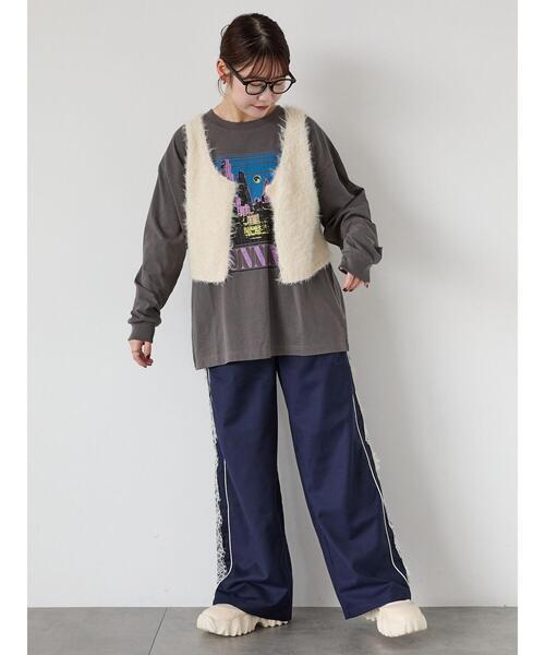 ehka sopo（エヘカソポ）の「ヴィンテージ風プリントロンT（Tシャツ/カットソー・レディース・チャコールグレー/ブルー/オフホワイト・F）」の8枚目の写真