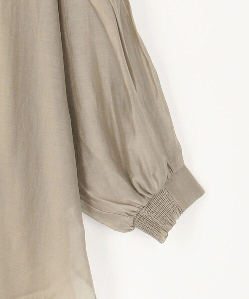 MICO COULIER（ミコクリエ）の「《新色追加》シアーサテンドルマンスリーブシャツ（シャツ/ブラウス・レディース・チャコールグレー/ベージュ/マスタード/ピンク/ブラウン・38）」の14枚目の写真