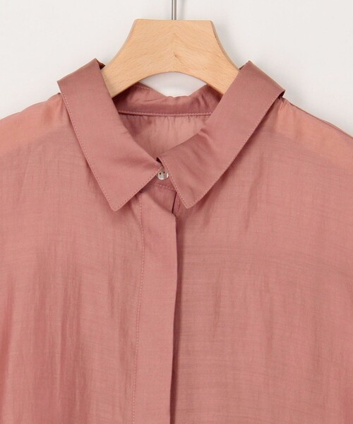 MICO COULIER（ミコクリエ）の「《新色追加》シアーサテンドルマンスリーブシャツ（シャツ/ブラウス・レディース・チャコールグレー/ベージュ/マスタード/ピンク/ブラウン・38）」の17枚目の写真