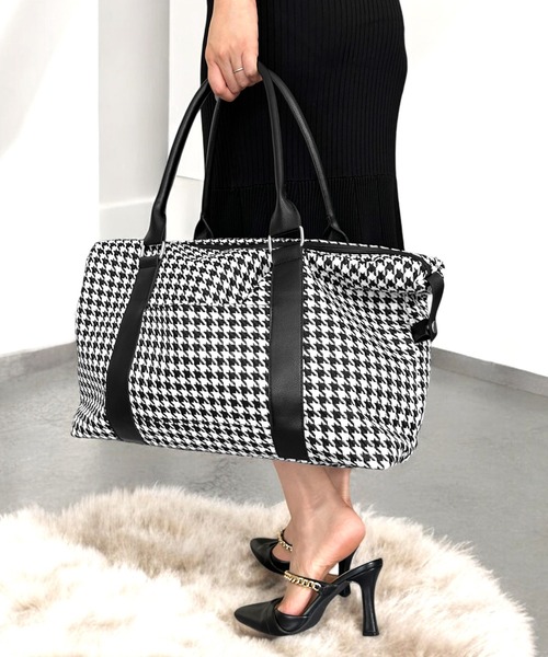 Julia Boutique（ジュリアブティック）の「千鳥柄トラベルバッグ