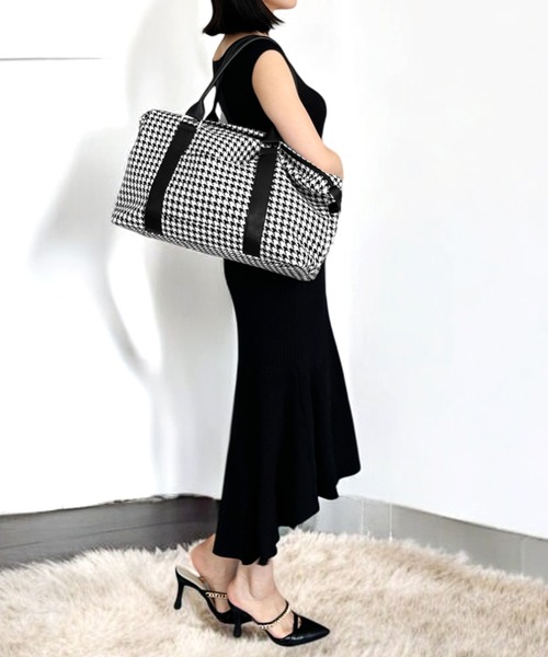 Julia Boutique（ジュリアブティック）の「千鳥柄トラベルバッグ