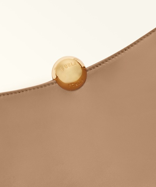 FURLA(フルラ)の「フルラ スフェラ ソフト (Furla Sfera Soft) ショルダー M(ショルダーバッグ・レディース・ブラック・ONE SIZE)」の11枚目の写真