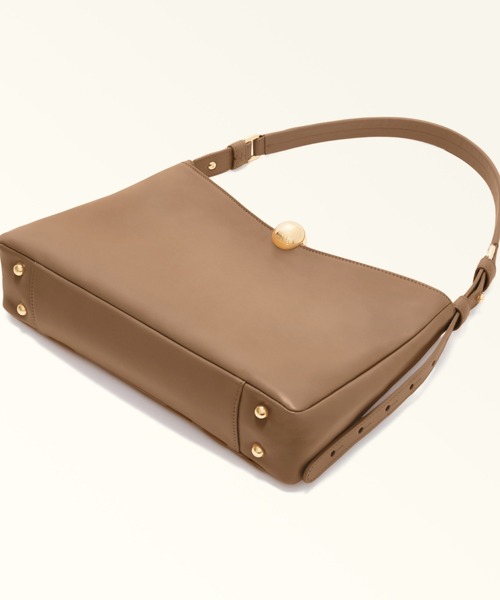 FURLA(フルラ)の「フルラ スフェラ ソフト (Furla Sfera Soft) ショルダー M(ショルダーバッグ・レディース・ブラック・ONE SIZE)」の12枚目の写真