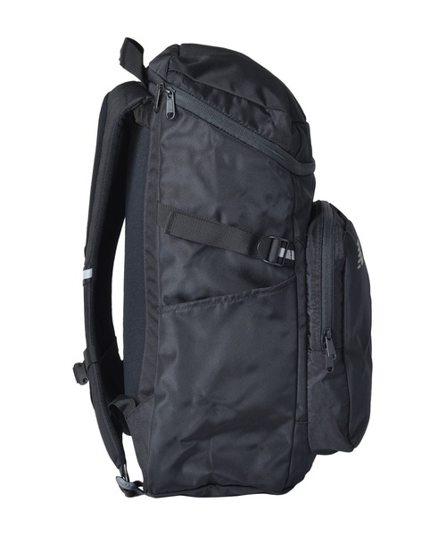 NEW BALANCE（ニューバランス）の「トップローディングバックパック 30L（ショルダーバッグ・メンズ・ブラック/グリーン系カモフラージュ/ブラック×ホワイト・ONE SIZE）」の16枚目の写真