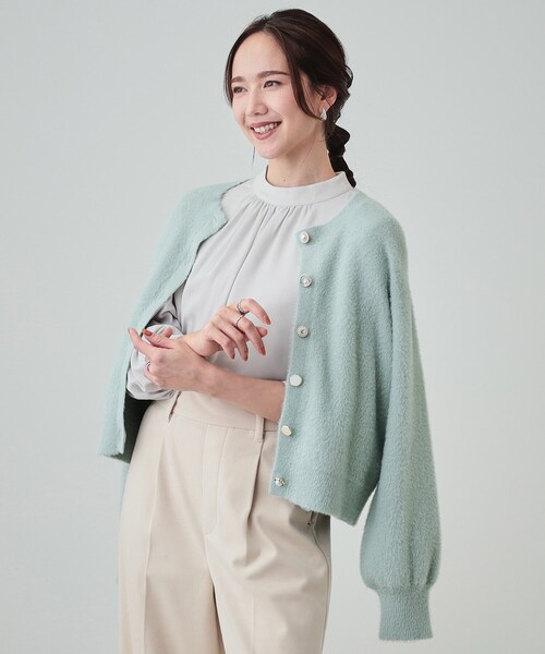 セール】華やかさと心地よさを両立 ふわふわマルチボタンカーディガン